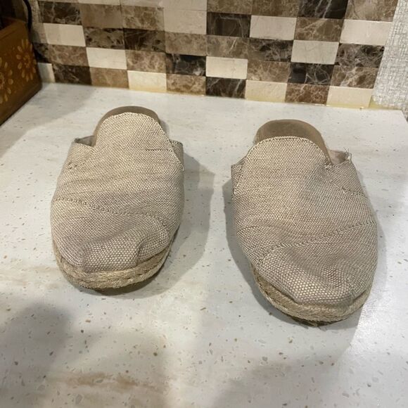 Toms Slip on Shoes  - Picture 1 of 5